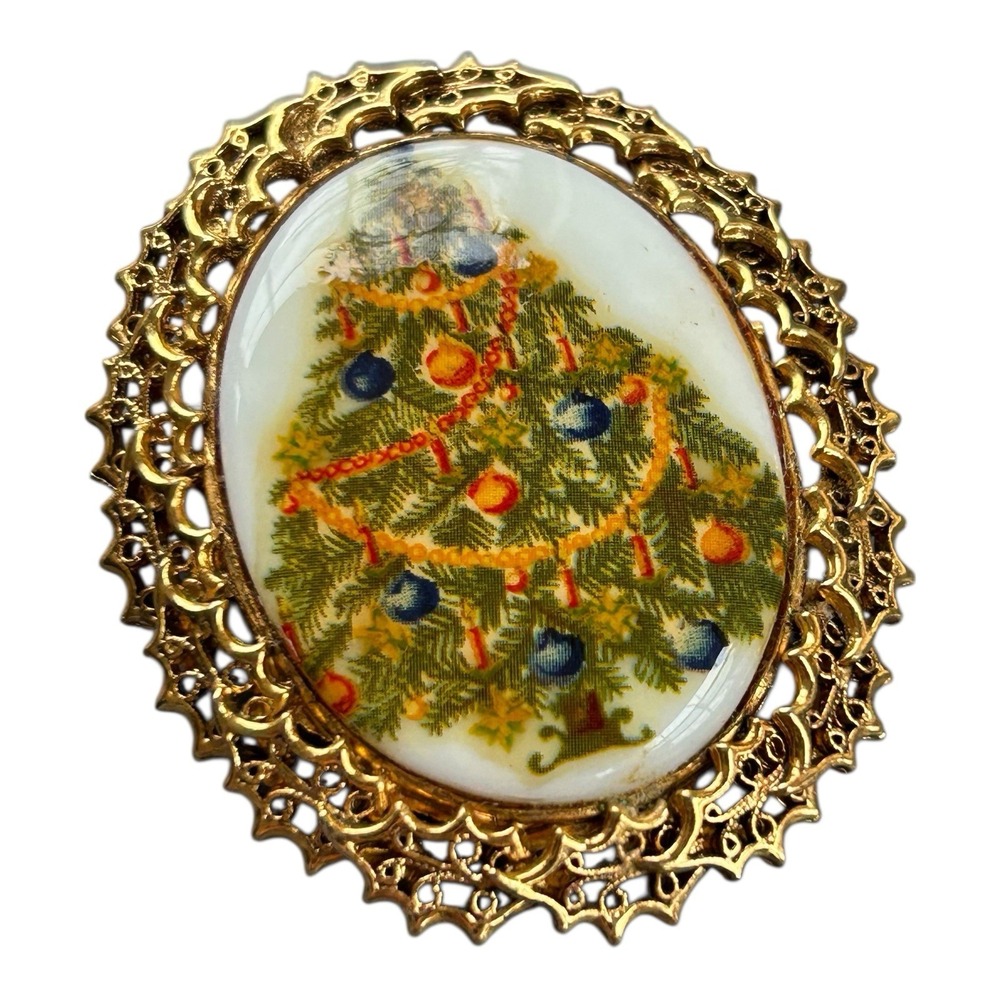 Vintage Tancer II Christmas Tree Cameo Brooch Gold Filigree Oval Holiday Pin Sig